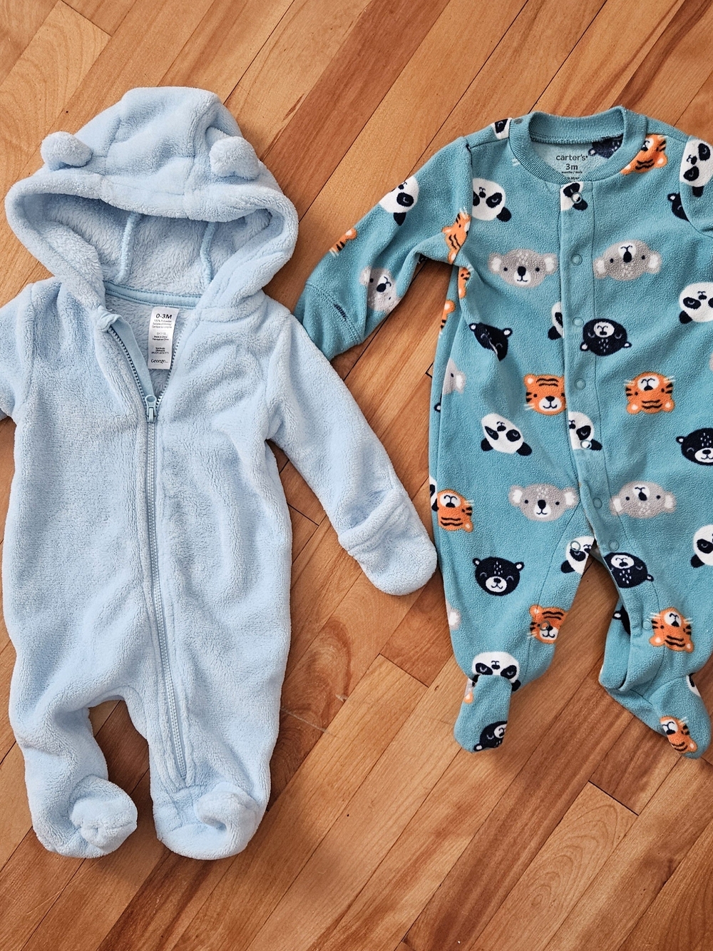 2 Fleece One-Piece - Baby 0-3M